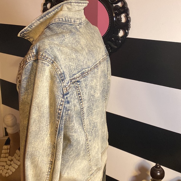 Studded denim jacket - Picture 4 of 5